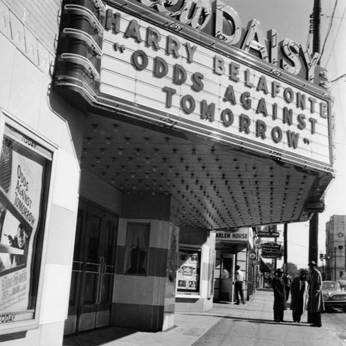 The New Daisy Theater opened on Beale Street in 1936, becoming one of Memphis’ most beloved stages. From Al Green to Bob Dylan, legends performed here — making it a staple of the entertainment scene.