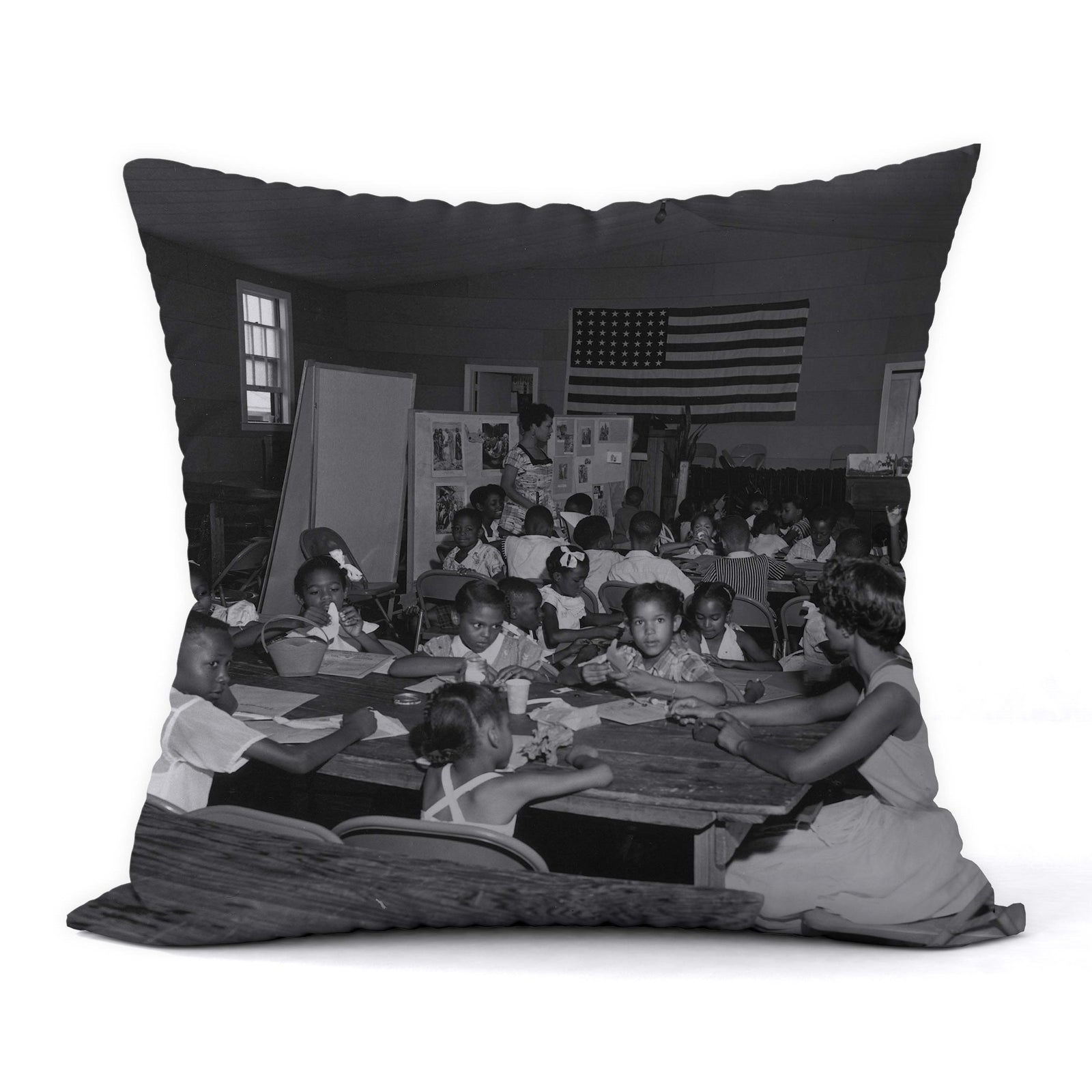 This classroom scene offers a look inside segregated schools in Memphis during the 1950s. Despite limited resources, Black...
